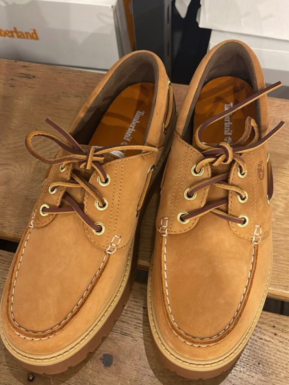 TIMBERLAND WOMEN'S STONE STREET BOAT SHOE WHEAT A6AUS-231 ALL SIZES - Picture 3 of 13